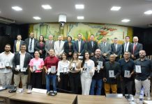 12 profissionais de Educação Física são homenageados na Câmara Municipal