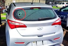Estacionado em condomínio, HB20 é atingido por disparo de arma de fogo